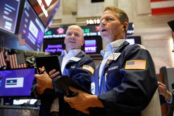 Stock futures minimal changed in front of key work report